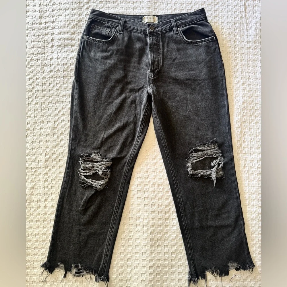 Free People We The Free Black Distressed Cropped Jeans Raw Hem Womens 31